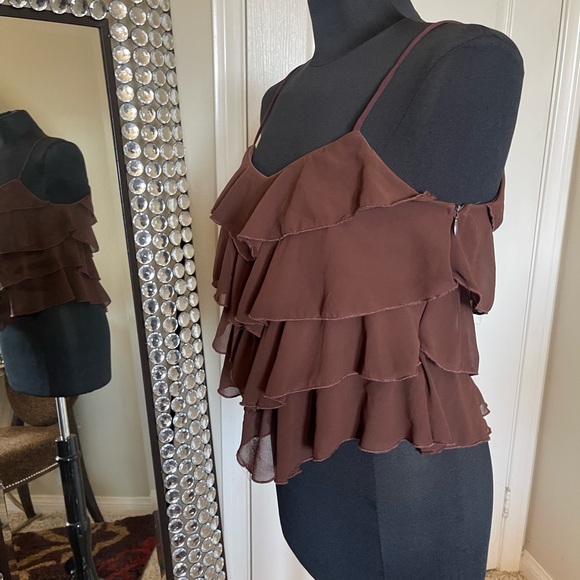 Brown ruffle Top - Picture 2 of 4
